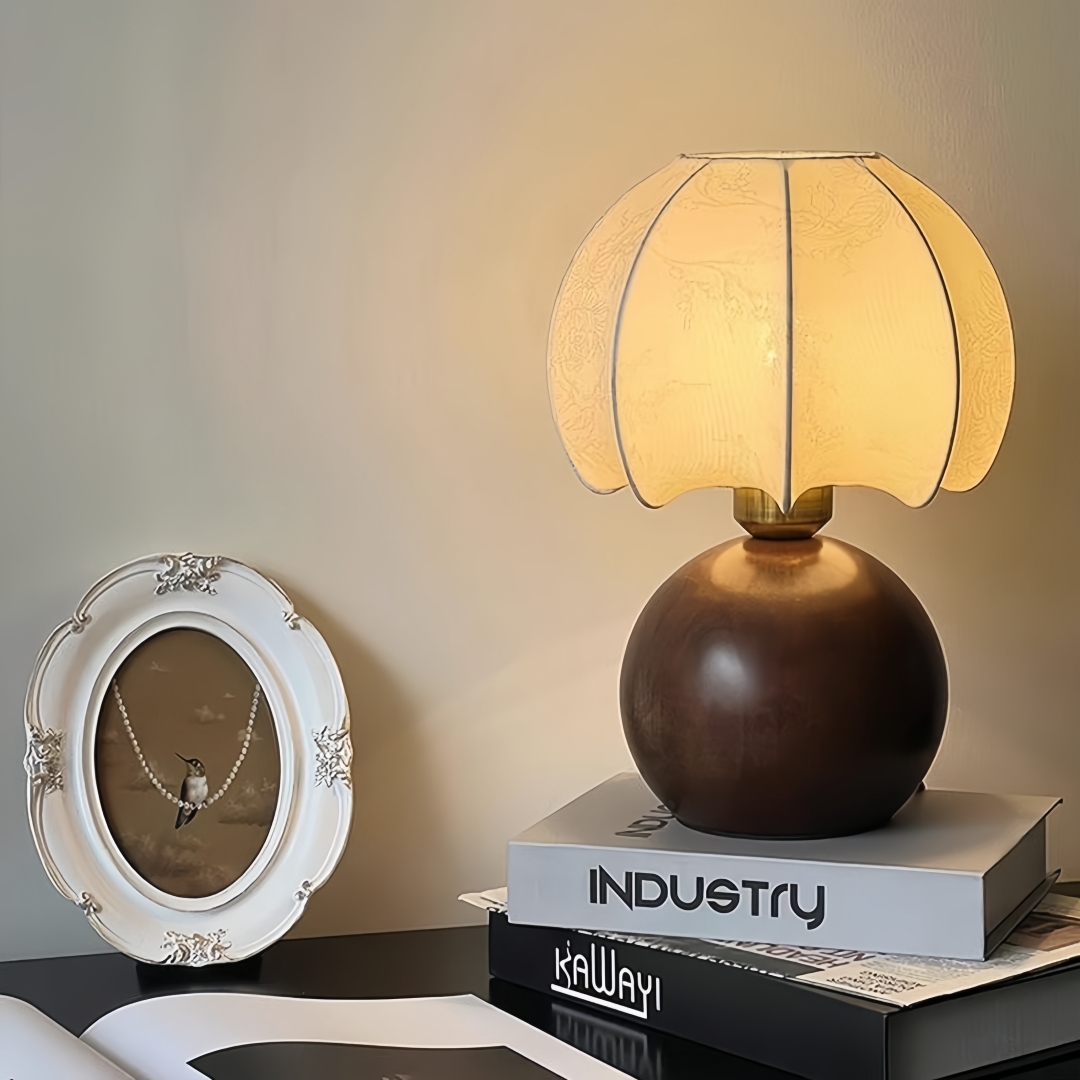 Home Decor Gold - Винтажная настольная лампа с цветочным узором,