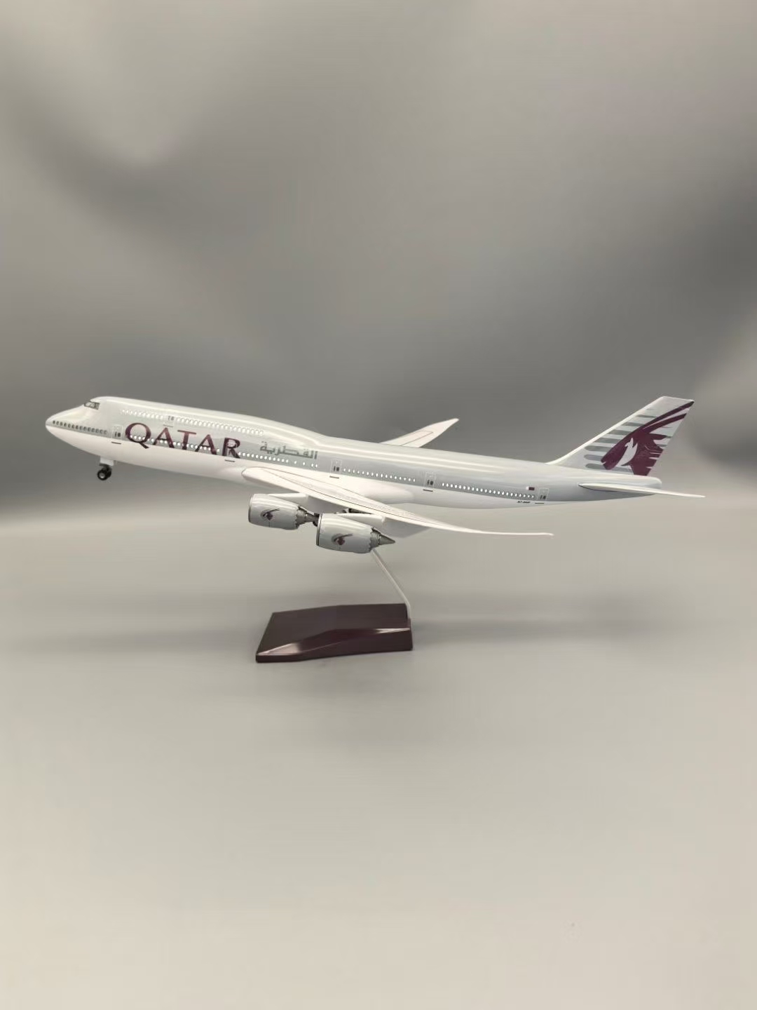 Модель самолета в масштабе 1:1 – обзор и цена Home Decor Qatar